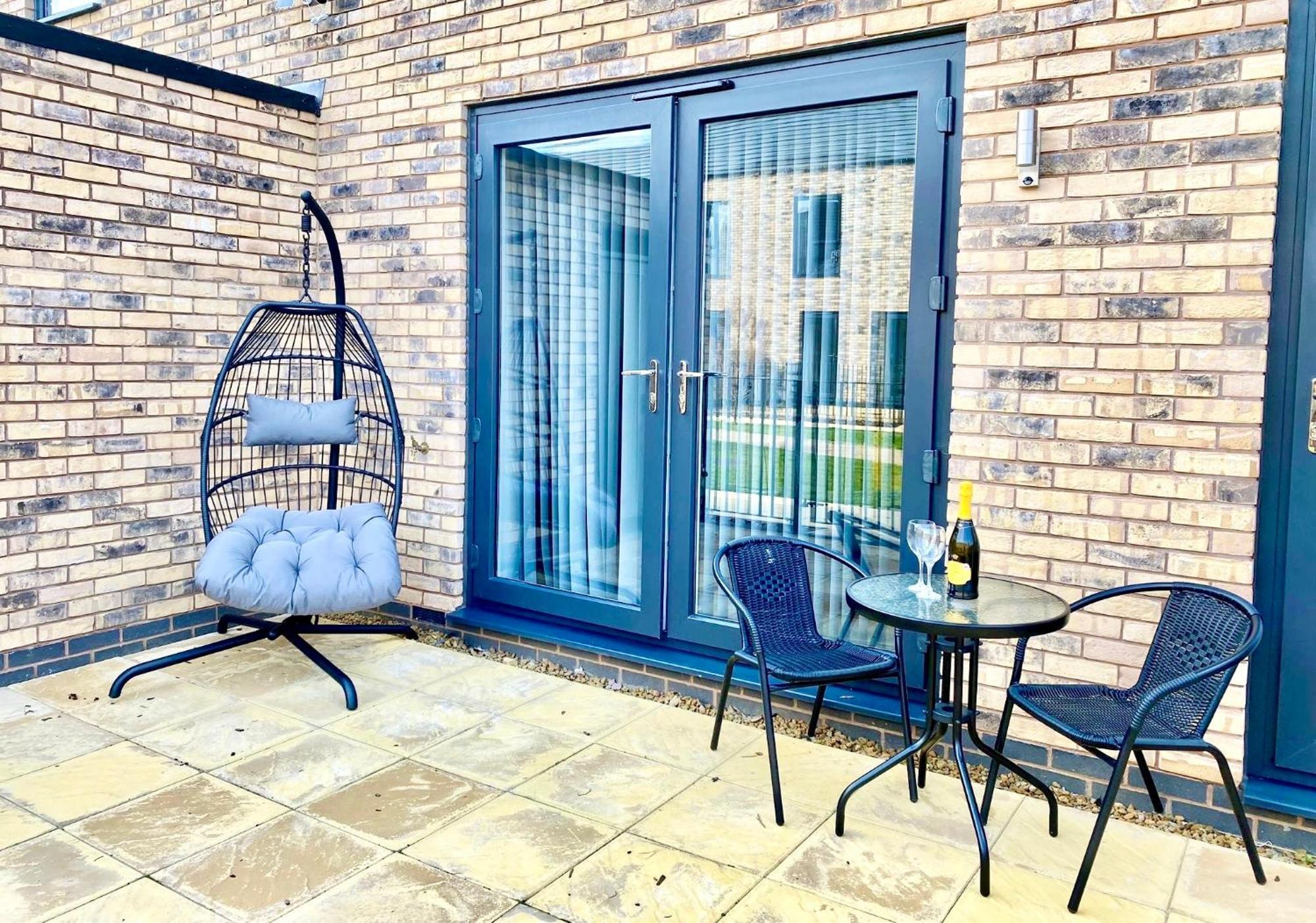 The Parkes A Stylish 3Br House, 5 Mins From Central Birmingham Close To The Edgbaston Stadium, The Hippodrome, Uob, Aston And Bcu, China Town, Kings Heath Bhx Airport And Much More Exterior foto
